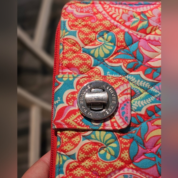 Vera Bradley Paisley In Paradise Turnlock Wallet - Picture 7 of 7